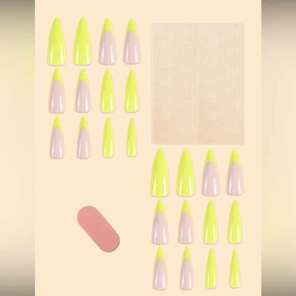 Stiletto Shaped Press-On Nails - Picture 1 of 2